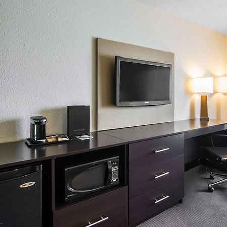 Sleep Inn Regina East Emerald Park Extérieur photo