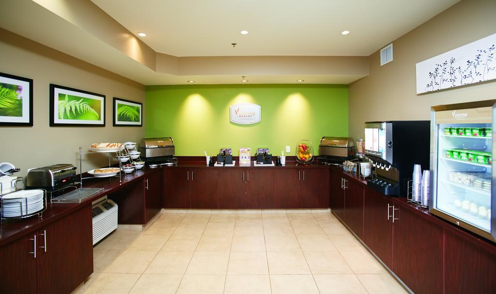 Sleep Inn Regina East Emerald Park Extérieur photo
